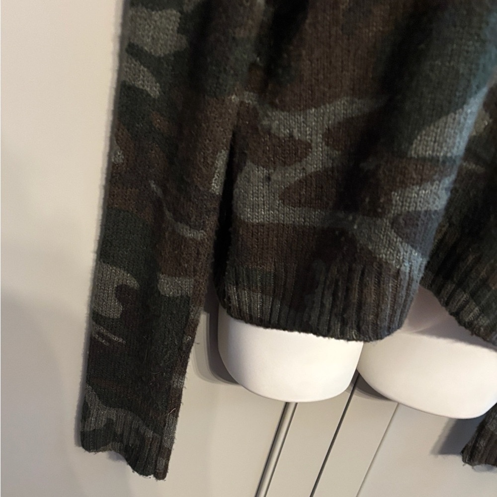 Rails Perci Wool Sweater in Jungle Camo Pullover in Green S - Picture 3 of 8